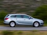 Opel Astra Sports Tourer 2012 года